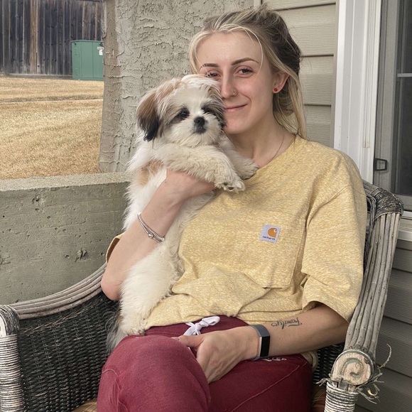 Meet your Posher, Madison - Picture 1 of 1